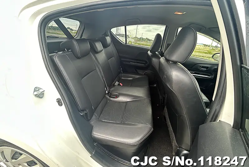 Toyota Aqua in Pearl for Sale Image 7