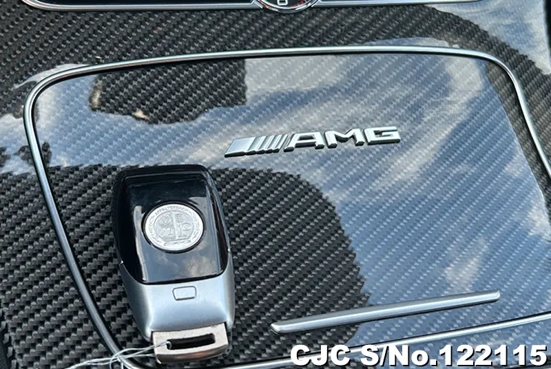 Mercedes Benz E Class in Pearl for Sale Image 13