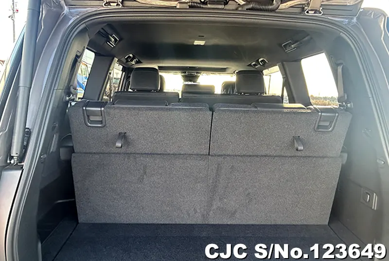 Toyota Land Cruiser 250 in Avante Bronze Metallic for Sale Image 7
