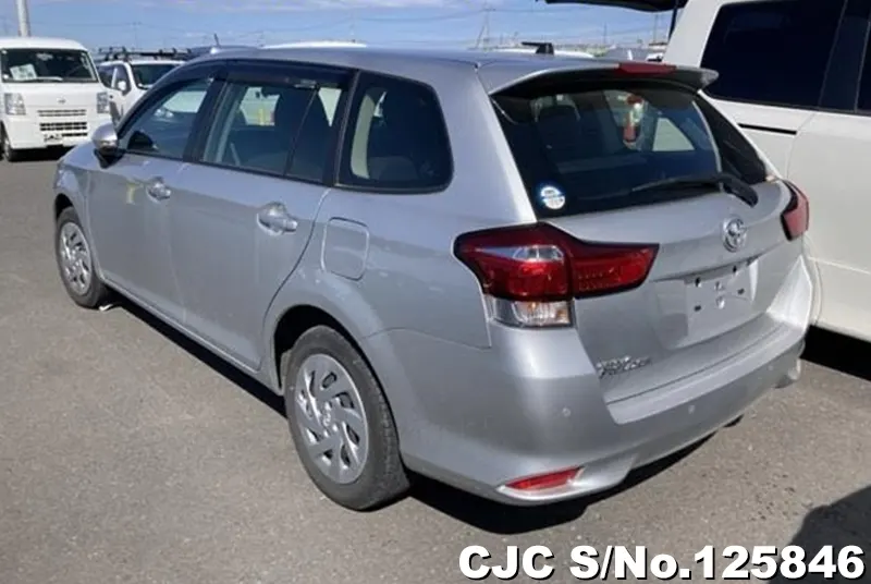 Toyota Corolla Fielder in Silver for Sale Image 1