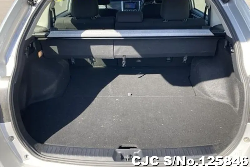Toyota Corolla Fielder in Silver for Sale Image 2