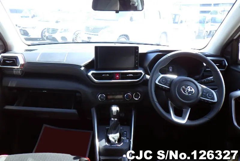 Toyota Raize in White for Sale Image 9