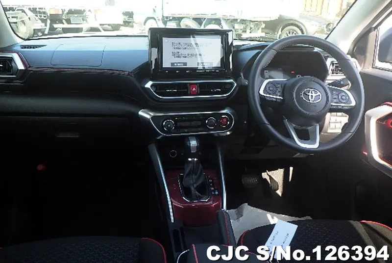 Toyota Raize in White for Sale Image 9