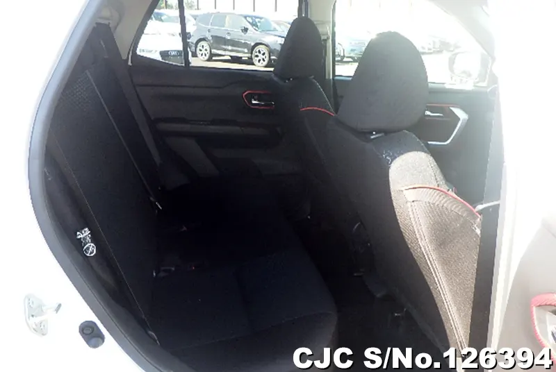 Toyota Raize in White for Sale Image 12