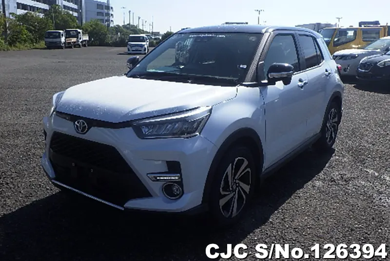 Toyota Raize in White for Sale Image 3