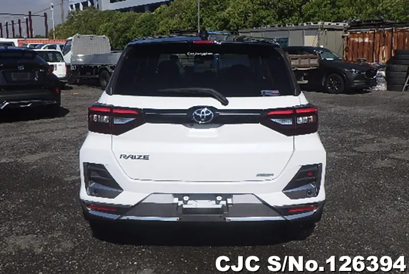 Toyota Raize in White for Sale Image 5