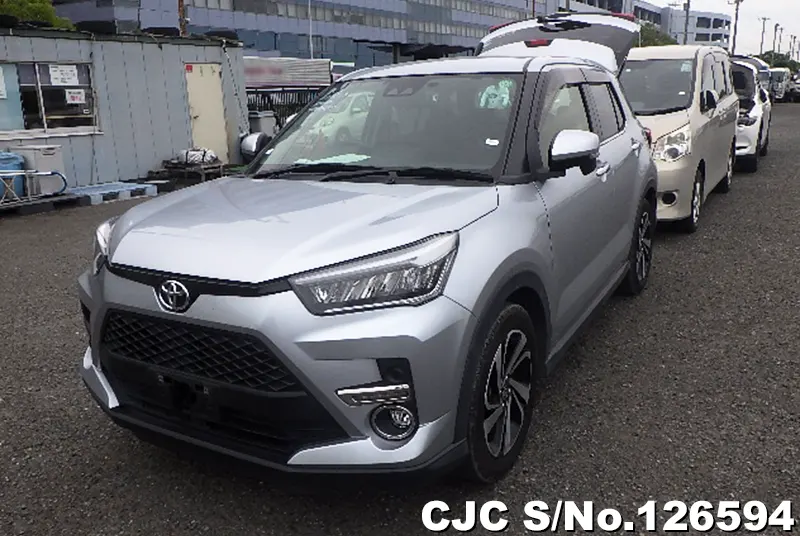 Toyota Raize in Silver for Sale Image 3