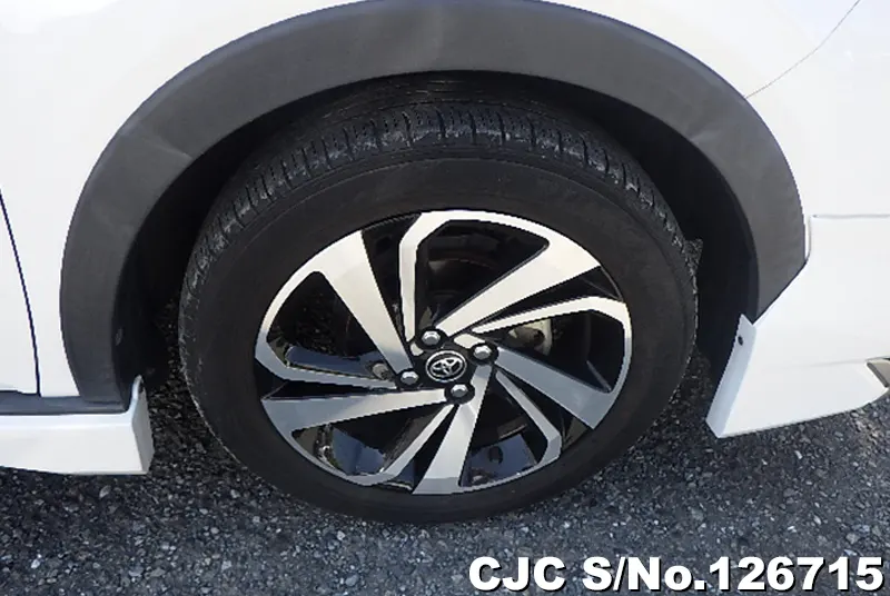 Toyota Raize in White for Sale Image 17
