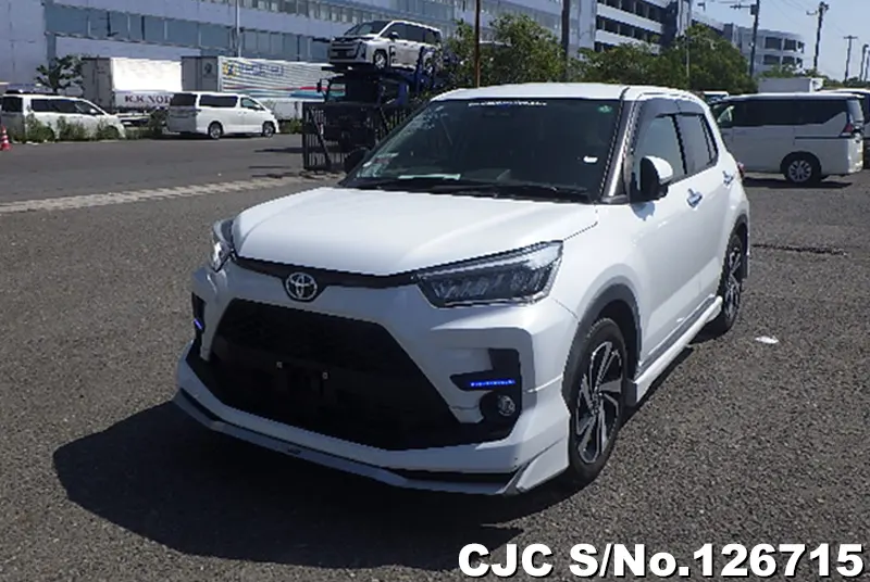 Toyota Raize in White for Sale Image 3