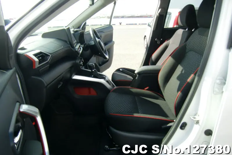 Toyota Raize in Pearl for Sale Image 12