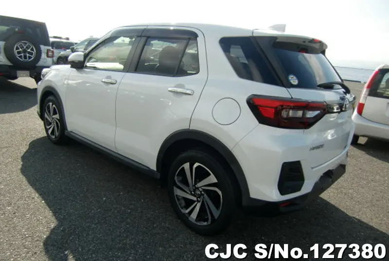 Toyota Raize in Pearl for Sale Image 1