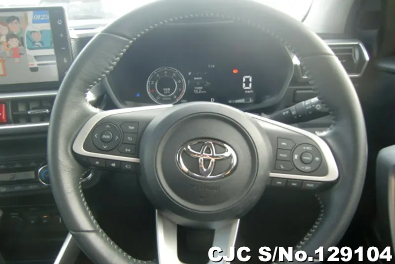Toyota Raize in White for Sale Image 14