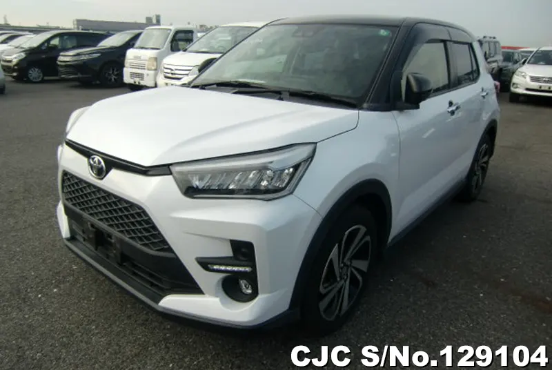 Toyota Raize in White for Sale Image 3