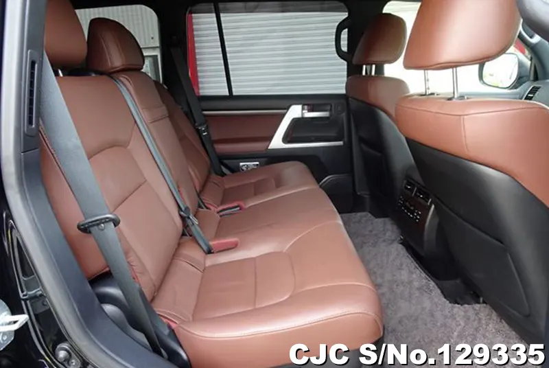 Toyota Land Cruiser in Black for Sale Image 7