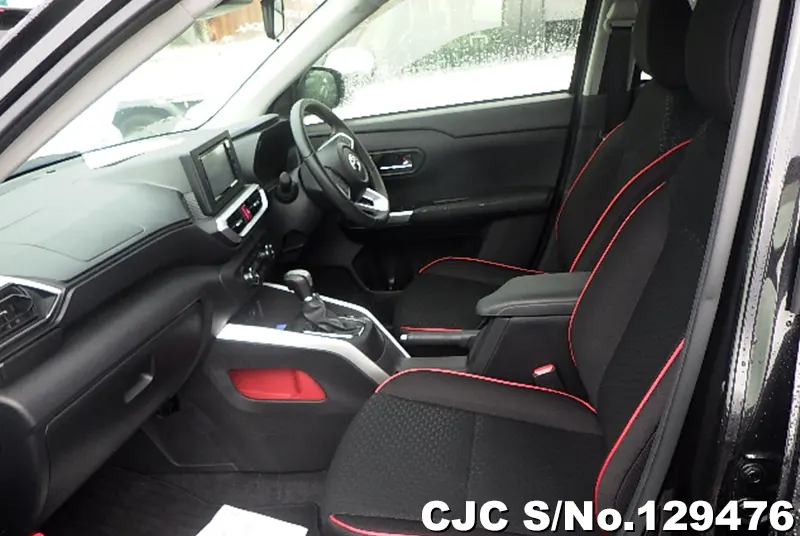 Toyota Raize in Black for Sale Image 11