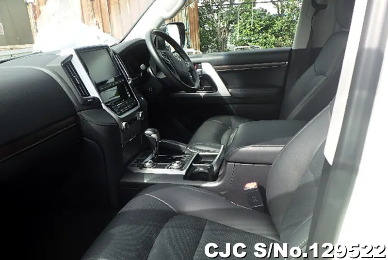 Toyota Land Cruiser in Pearl for Sale Image 6