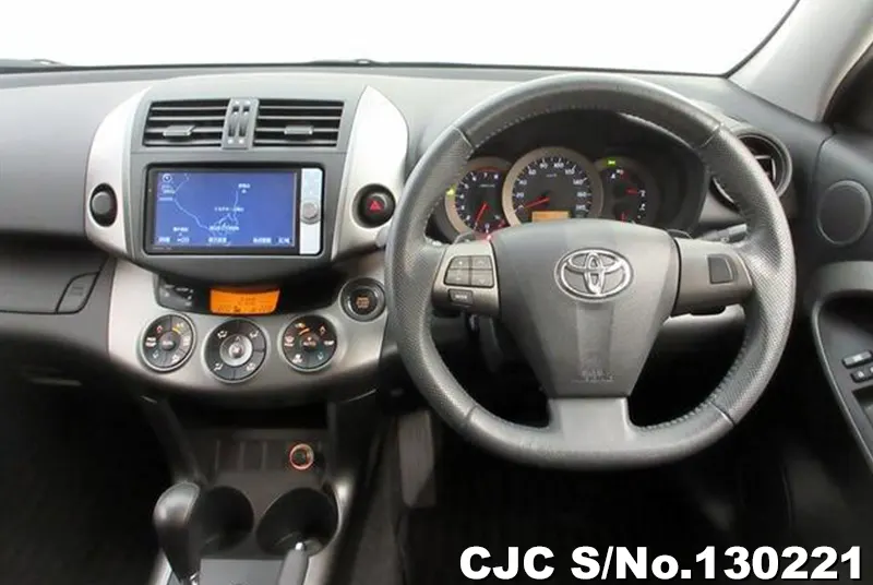 Toyota Vanguard in White for Sale Image 6