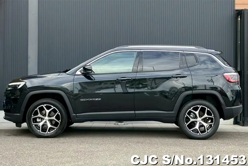 Chrysler Jeep Compass in Black for Sale Image 3