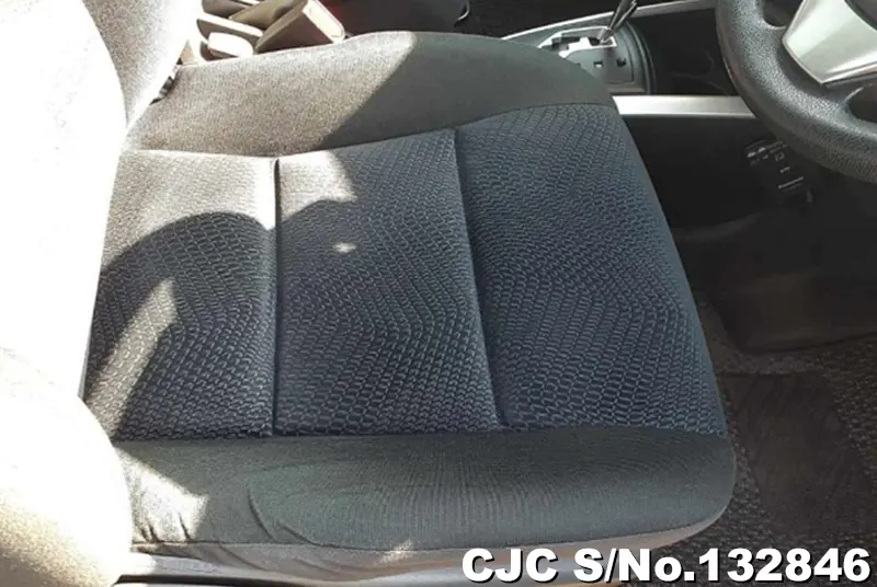 Toyota Corolla Fielder in Black for Sale Image 9