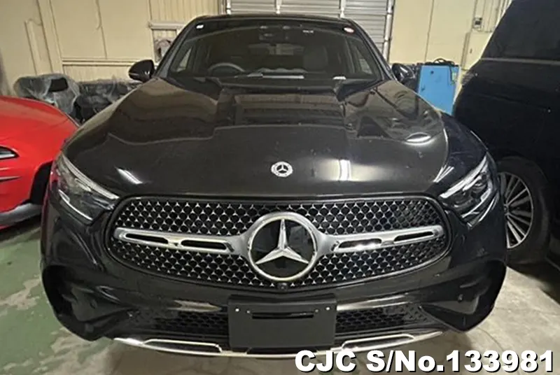 Mercedes Benz GLC Class in Black for Sale Image 3