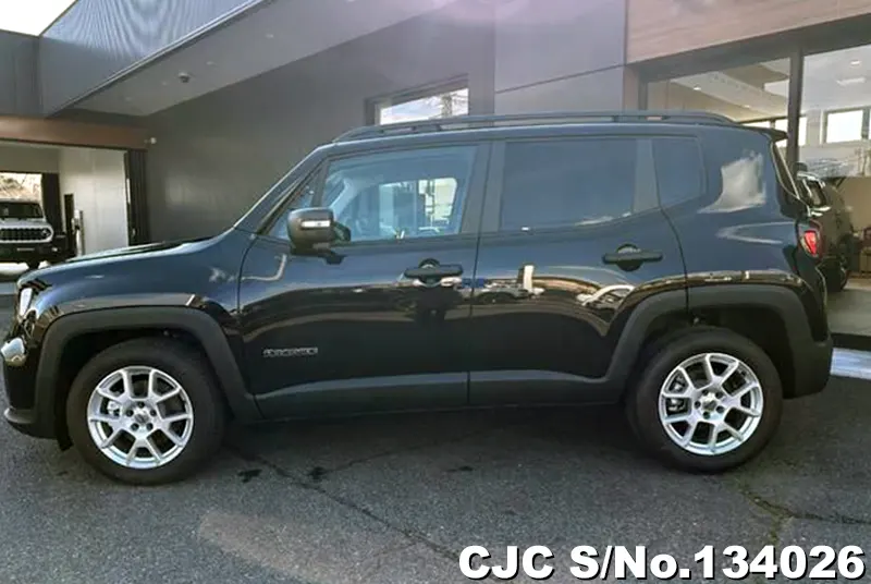 Jeep RENEGADE in Black for Sale Image 4