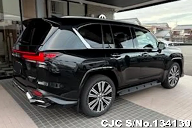 Lexus LX 600 in Black for Sale Image 2