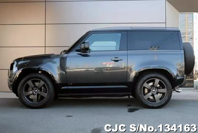 Land Rover Defender in Gray for Sale Image 5