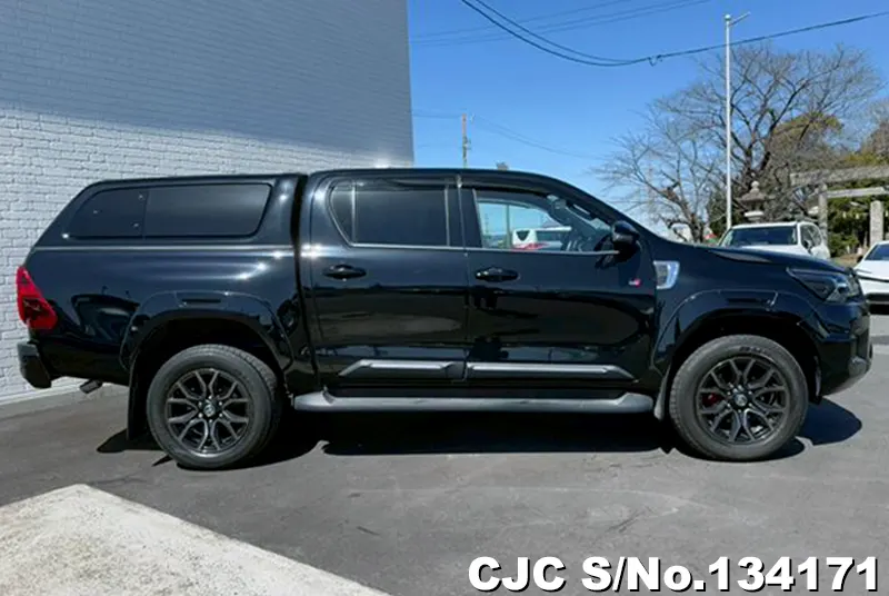 Toyota Hilux in Black for Sale Image 4