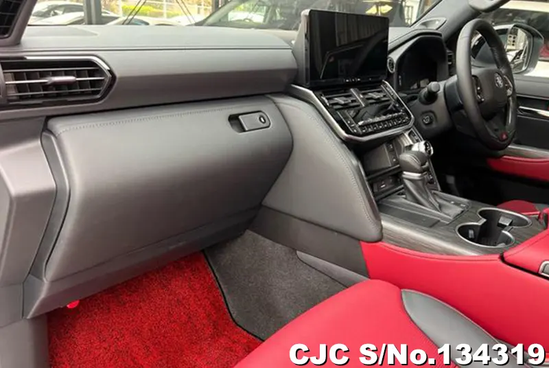 Toyota Land Cruiser in Pearl for Sale Image 8