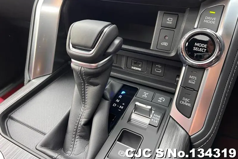 Toyota Land Cruiser in Pearl for Sale Image 13