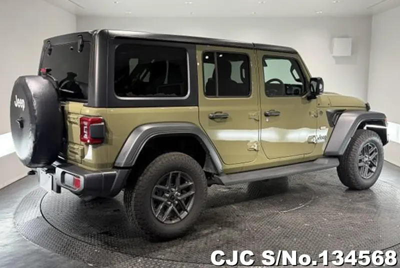 Jeep Wrangler in Green for Sale Image 1