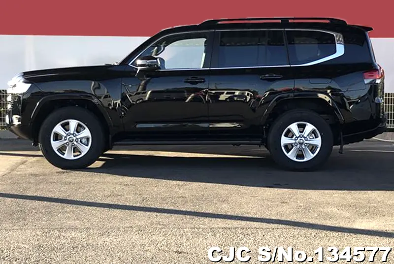 Toyota Land Cruiser in Black for Sale Image 4