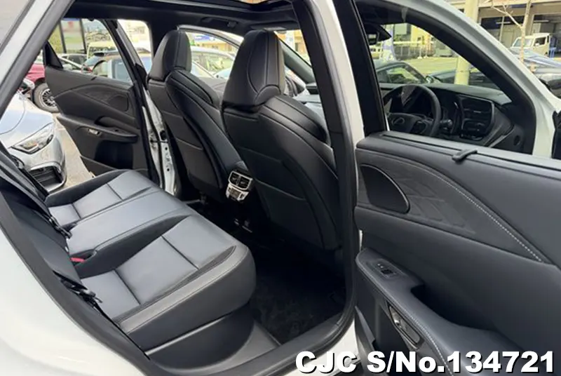 Lexus RX 350 in White for Sale Image 11