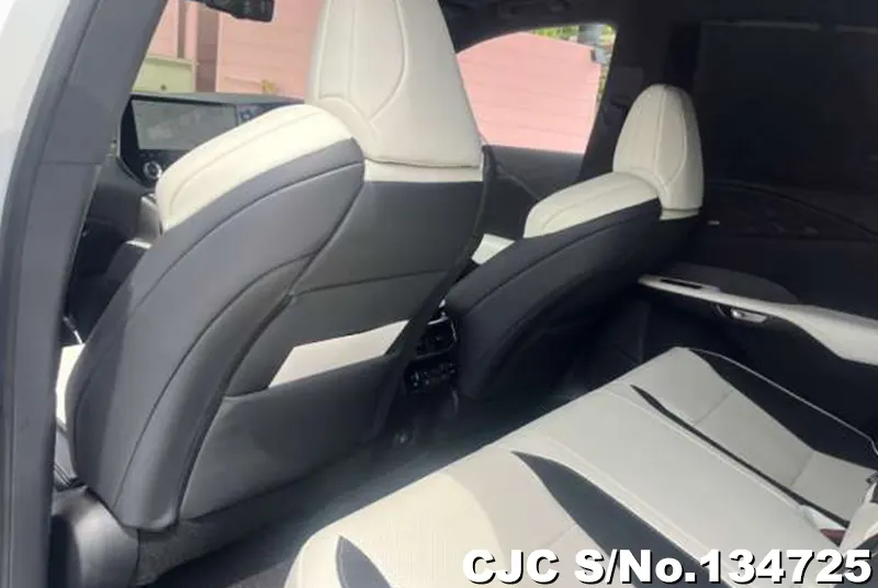Lexus RX 350 in Pearl for Sale Image 9