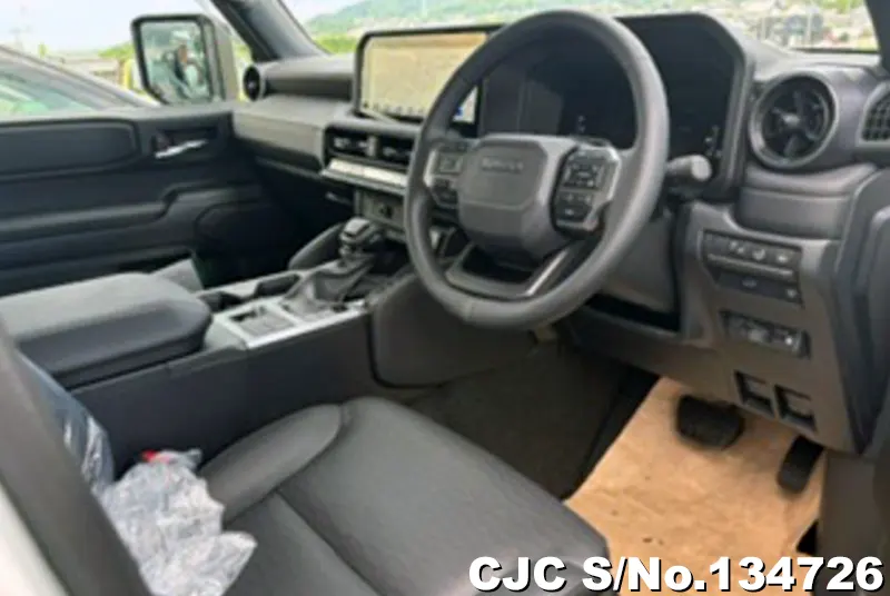 Toyota Land Cruiser 250 in Pearl for Sale Image 6