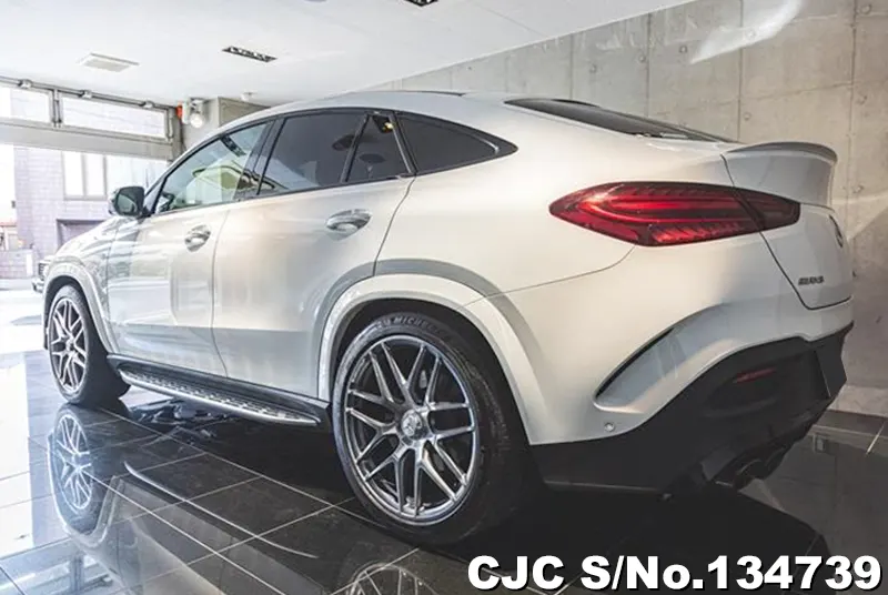 Mercedes Benz GLE Class in White for Sale Image 1