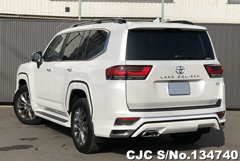 Toyota Land Cruiser in Pearl for Sale Image 1