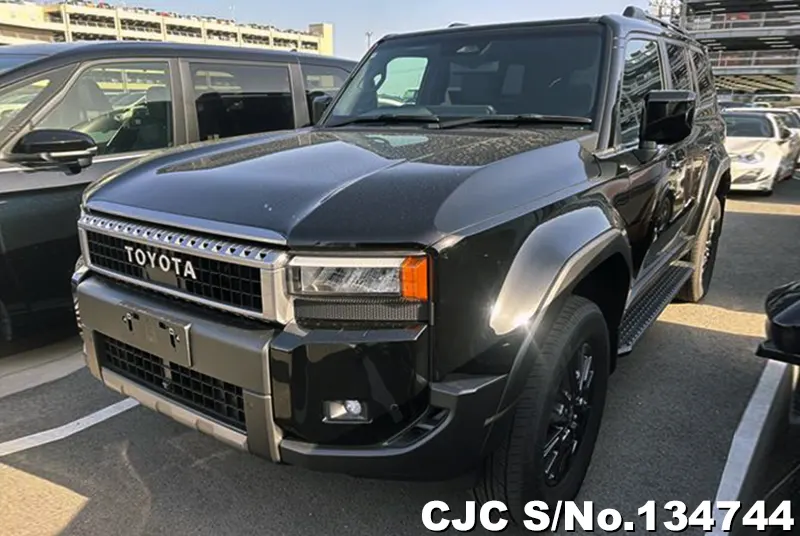 Toyota Land Cruiser 250 in Gray for Sale Image 3