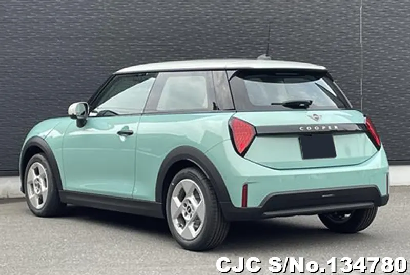 BMW Mini Cooper in Green for Sale Image 1
