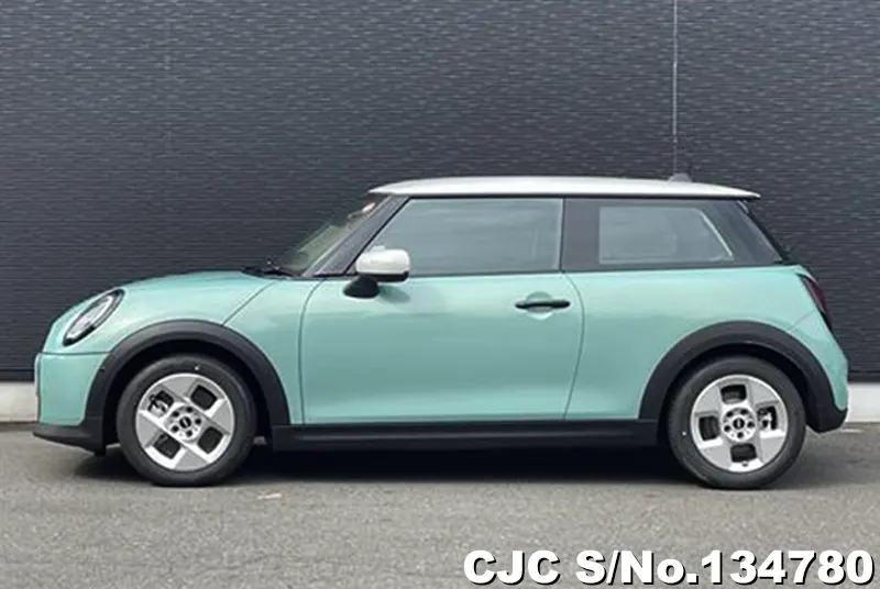 BMW Mini Cooper in Green for Sale Image 7