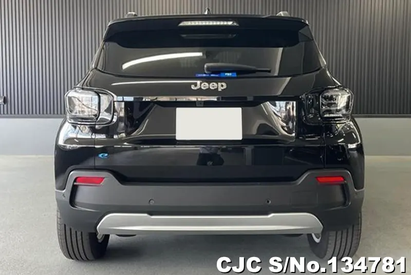 Chrysler Jeep Avenger in Black for Sale Image 2