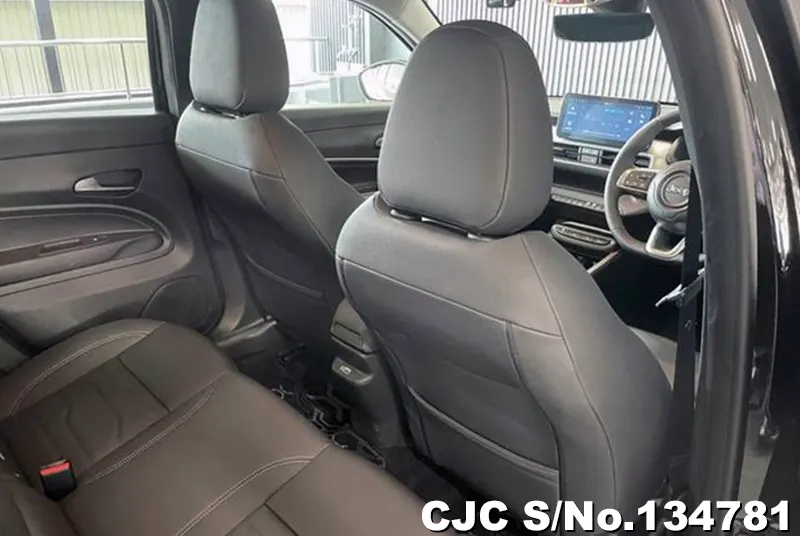 Chrysler Jeep Avenger in Black for Sale Image 8