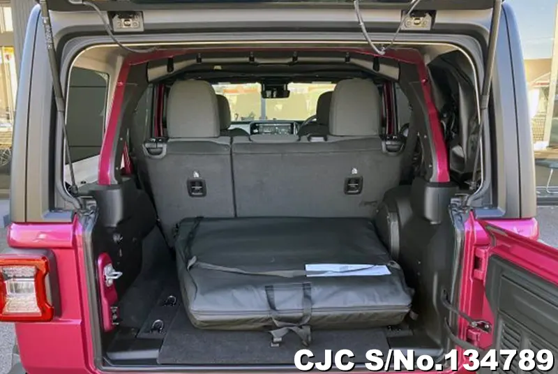 Chrysler Jeep Wrangler in Red for Sale Image 5
