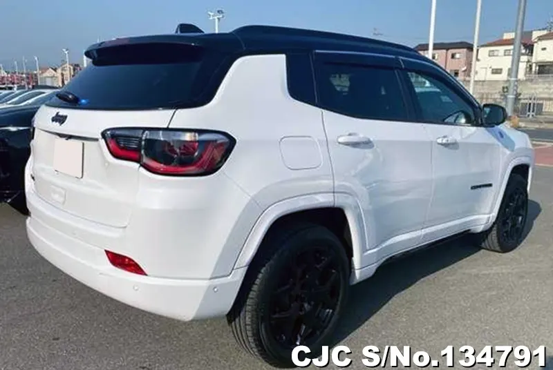 Chrysler Jeep Compass in White for Sale Image 2