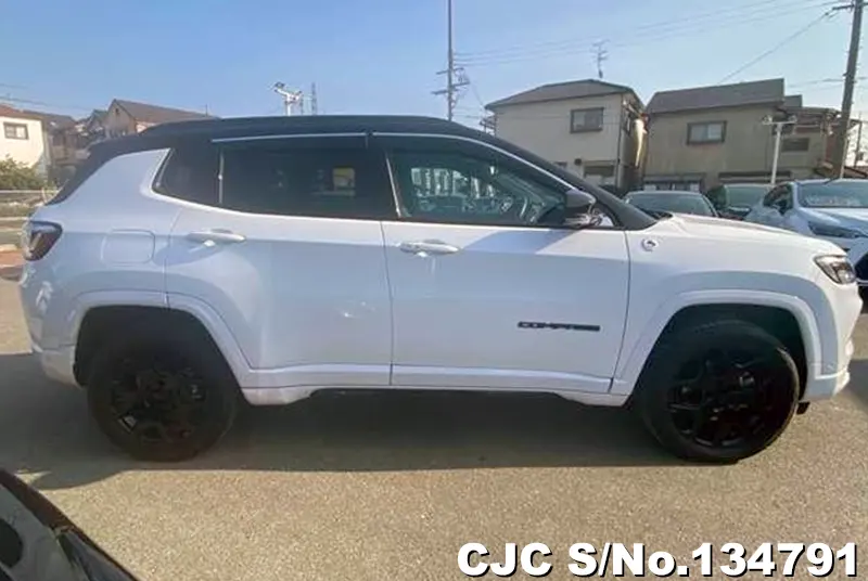 Chrysler Jeep Compass in White for Sale Image 5