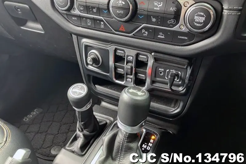 Chrysler Jeep Wrangler in Black for Sale Image 12