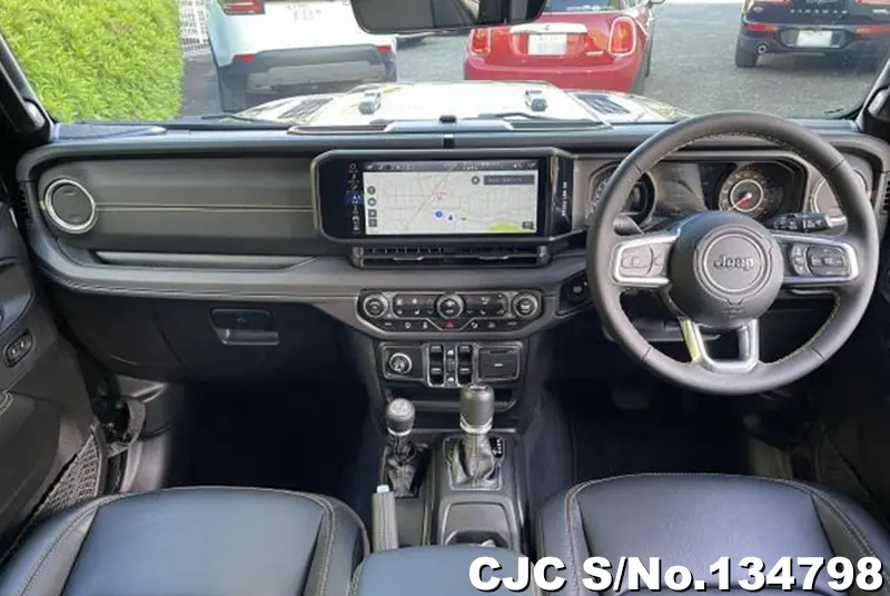 Chrysler Jeep Wrangler in Black for Sale Image 2