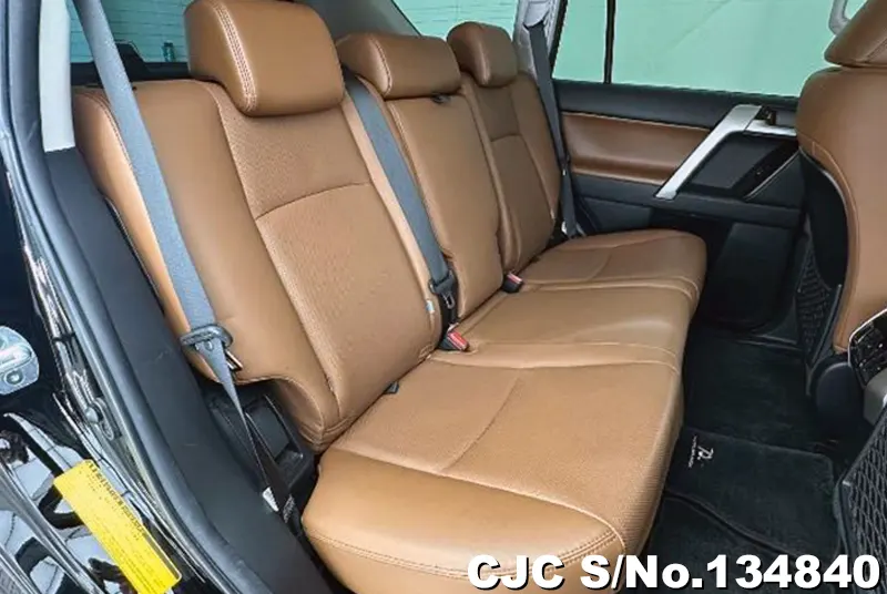 Toyota Land Cruiser Prado in Black for Sale Image 12
