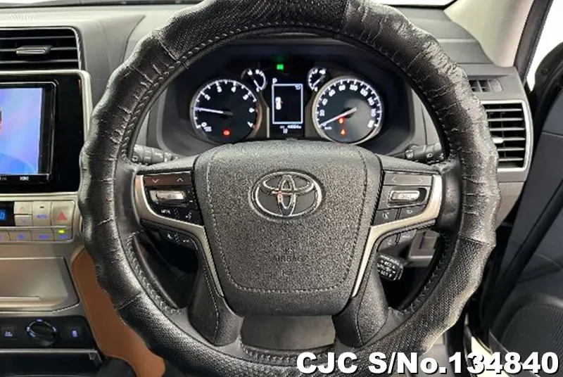 Toyota Land Cruiser Prado in Black for Sale Image 13