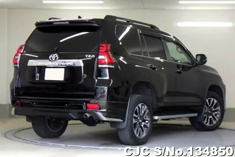 Toyota Land Cruiser Prado in Black for Sale Image 1